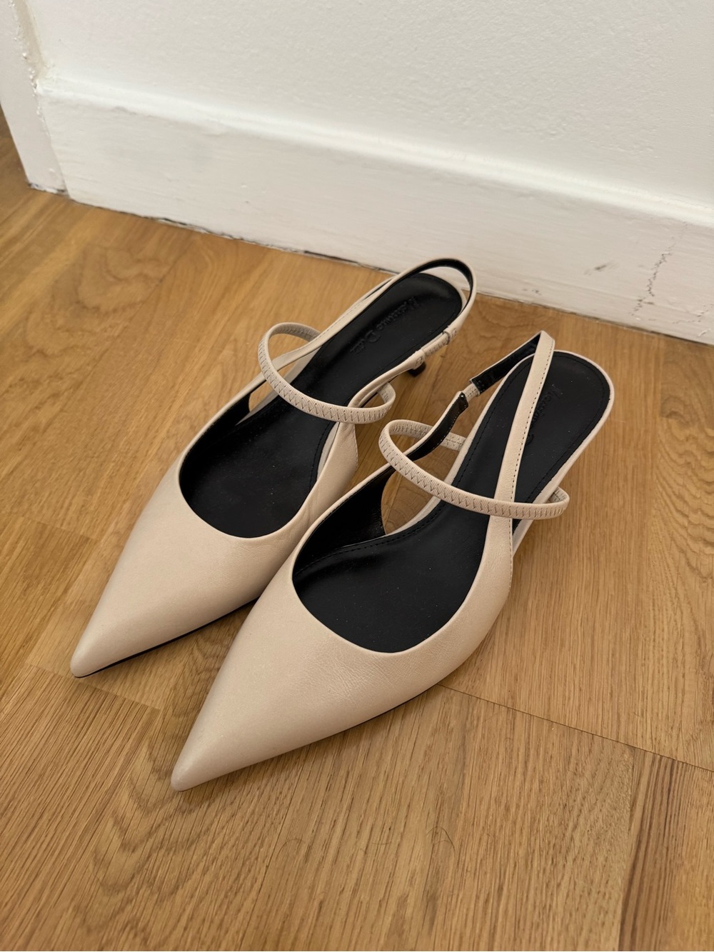 Massimo Dutti Slingback Kitten Heel in Off White Leather